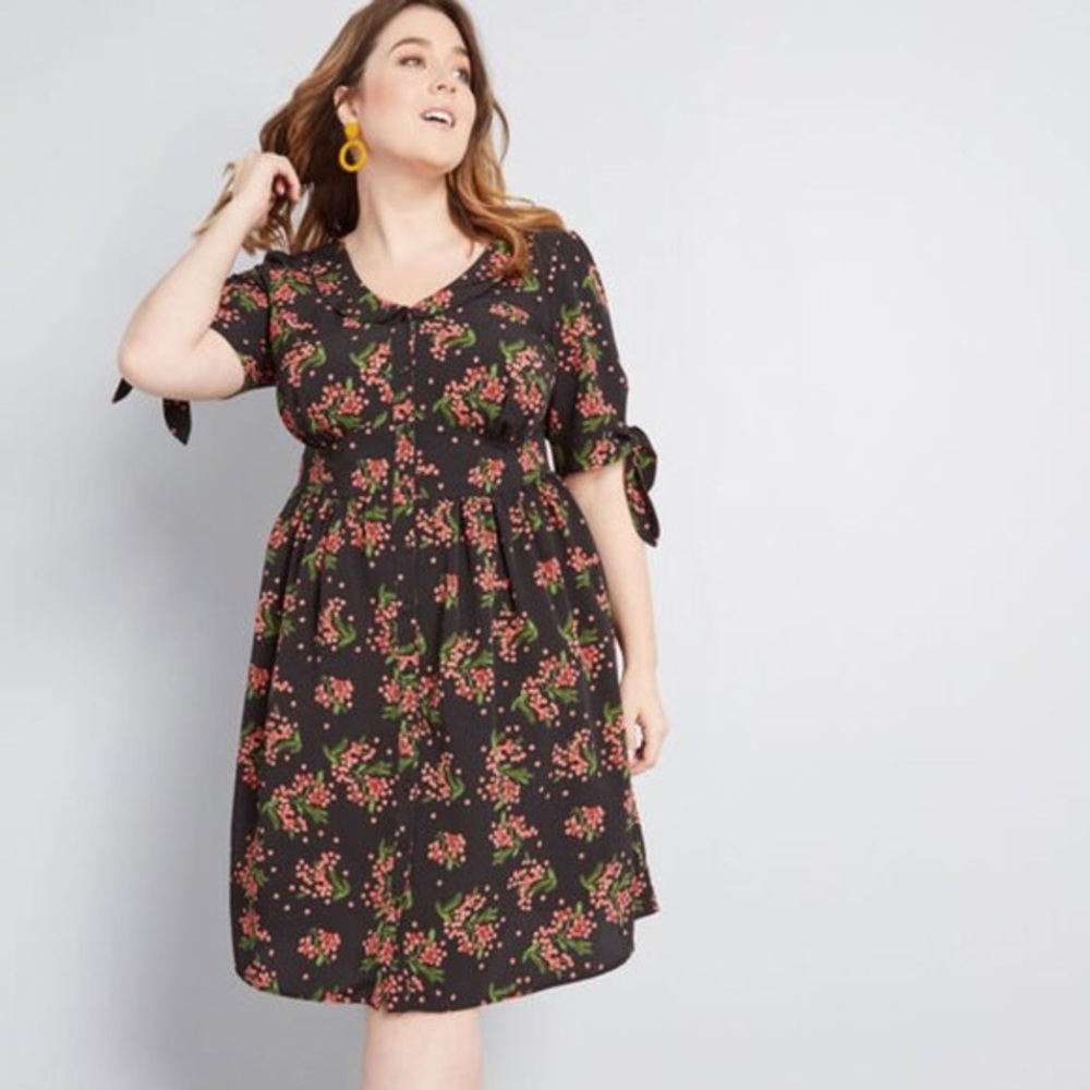 EUC 1X Lace & Mesh (brand) Black Berry Print Dress